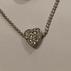 ❤️TLC  dainty sparkly hearts pendant necklace